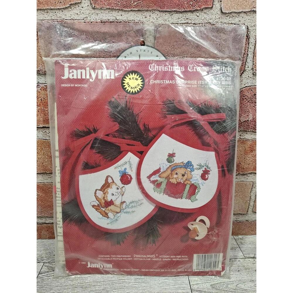 1992 Janlynn Christmas Cross Stitch Itsy Bitsy Bibs 126-02 (Set Of 2) Vintage